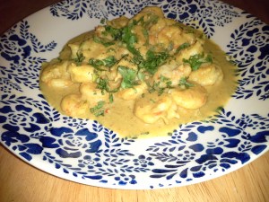 Low-Carb Lifestyle #Recipe: Coconut-Curry Shrimp | @LowCarbKaye